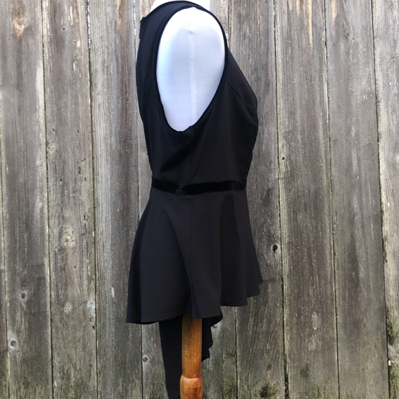 Torrid 1x Sleeveless Asymmetrical Black Blouse with Velvet Trim!! - Picture 2 of 8